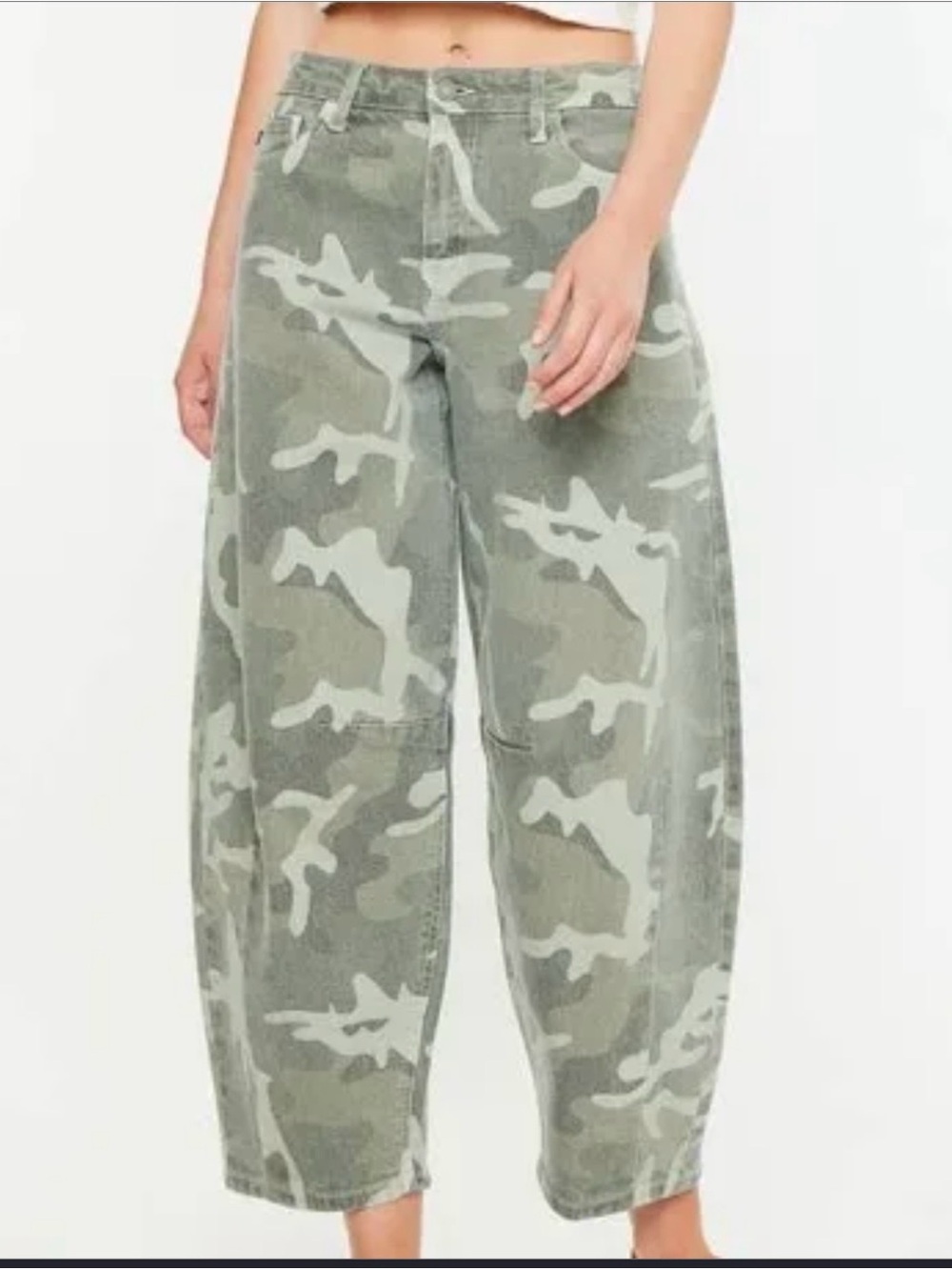 L16 Camouflage Barrel Leg Pant - KanCan